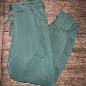 SOLD OUT Fabletics Cold Weather Jogger